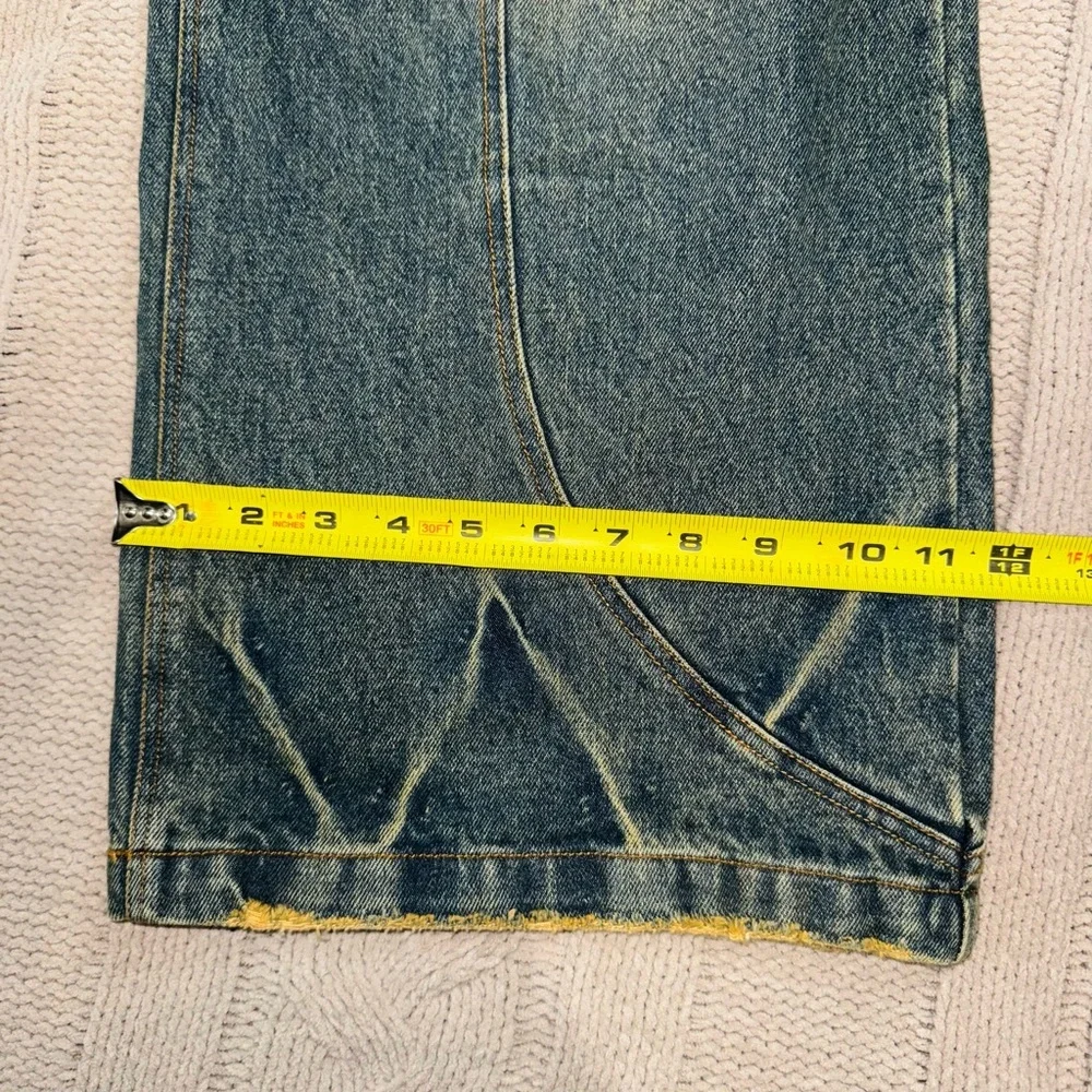 NEAUX DUOBT Stylish Blue Distressed Jeans for Men - Picture 9 of 16